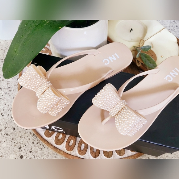 Women's INC Pearl Bow Sandals Nude size 7M NwB - Picture 5 of 10